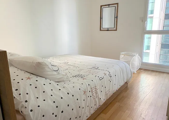Le Penthouse Arche アパート